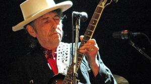 102364142-bob-dylan-530x298